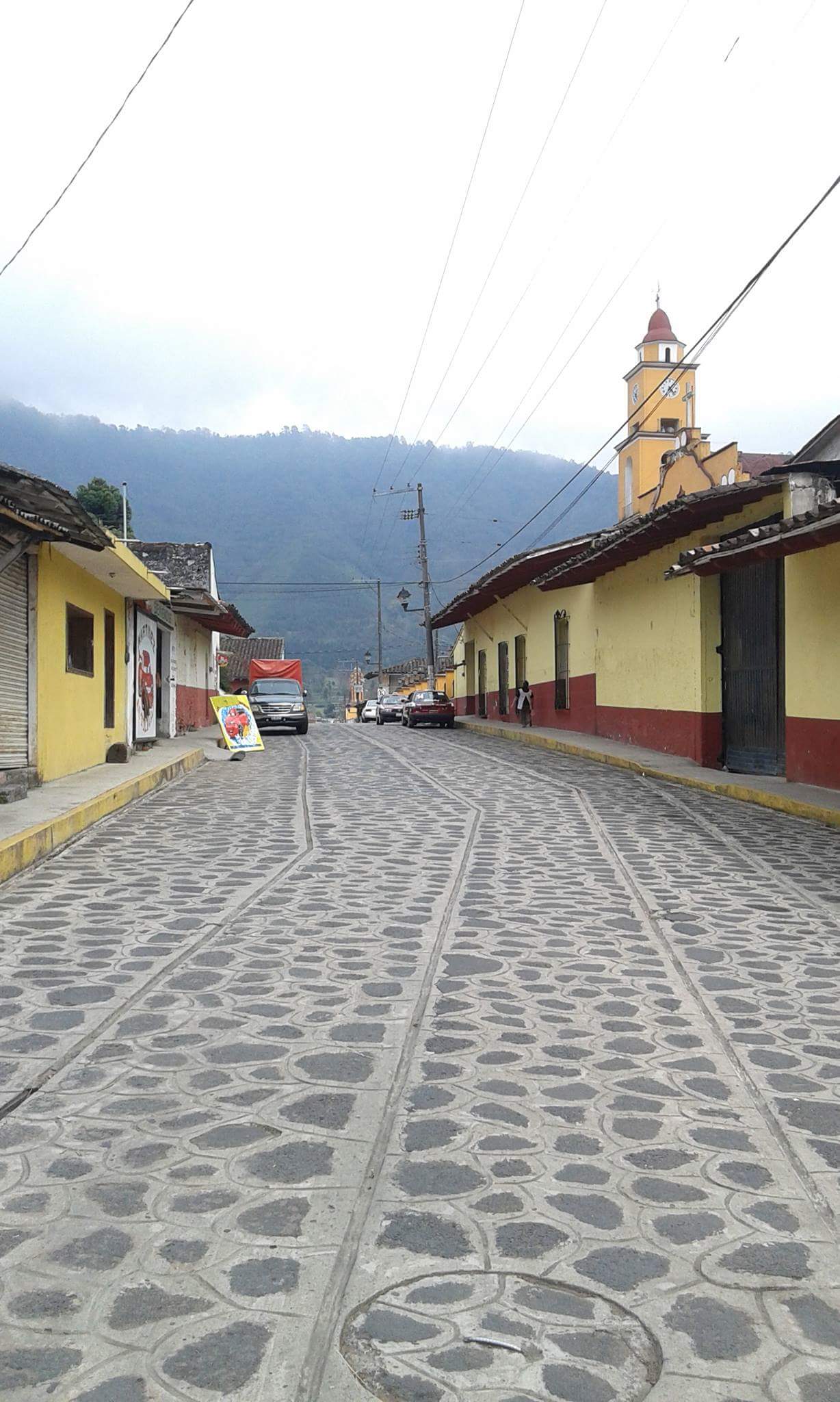 Casas y Calles Típicas de Ixhuacán